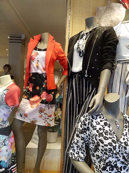 Etalage collectie dames lente / zomer 2019