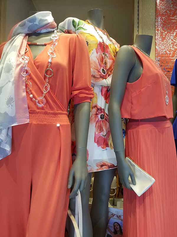 Etalage collectie dames lente / zomer 2019