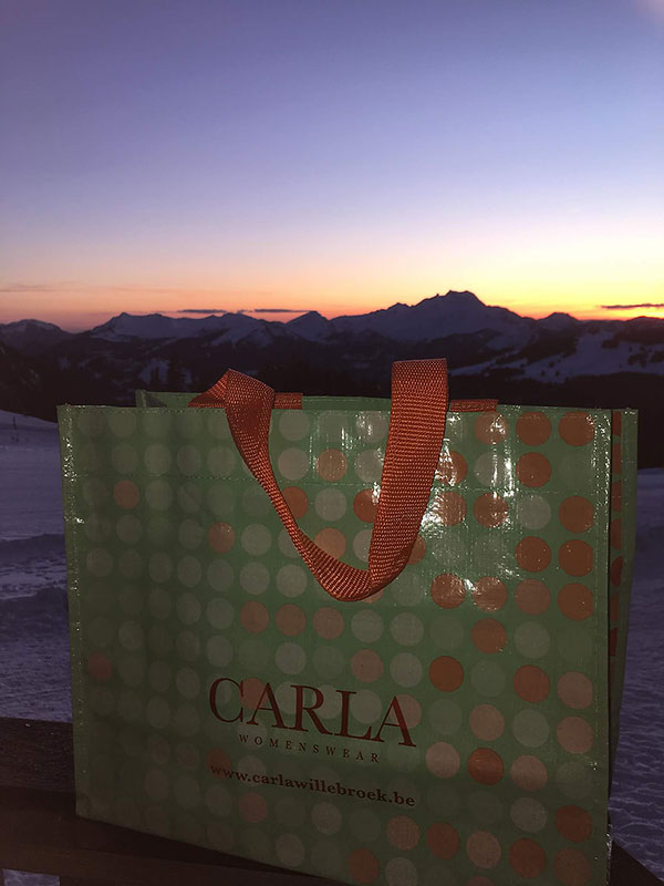 CARLA's shopping bag reist de wereld rond