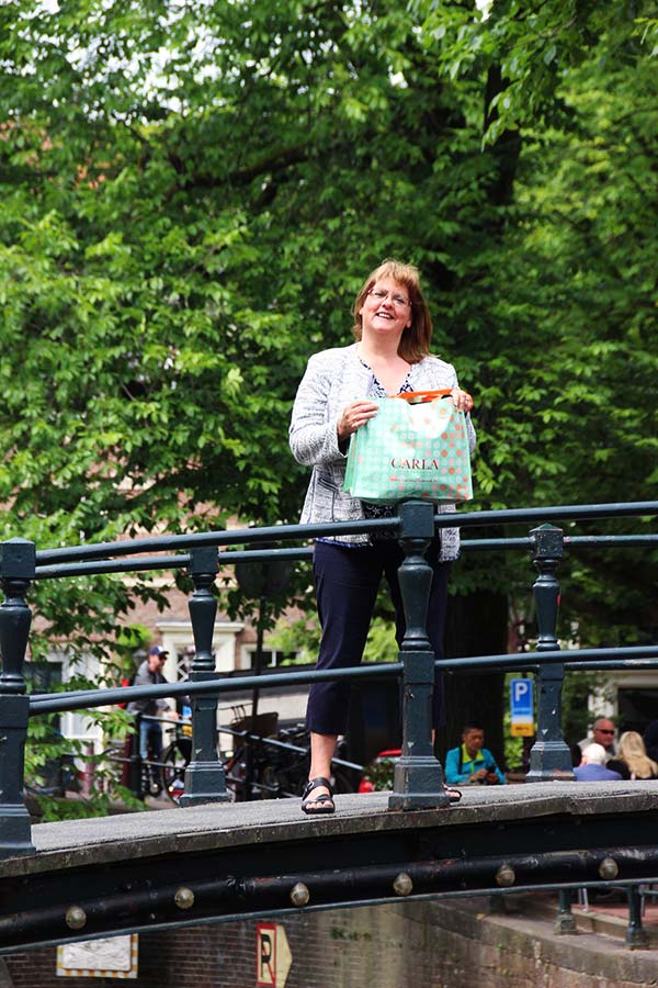 CARLA's shopping bag reist de wereld rond